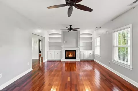 Living - 150 Semple Farm Rd, Hampton, VA 23666 photo 2 of 3