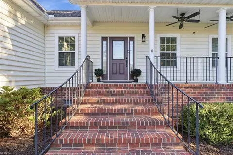 Exterior - 150 Semple Farm Rd, Hampton, VA 23666 photo 2 of 6