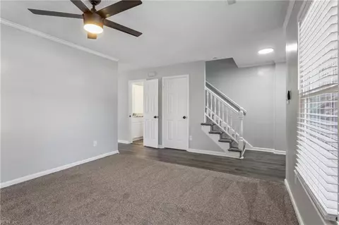 Living - 39 Glascow Way, Hampton, VA 23669 photo 2 of 3