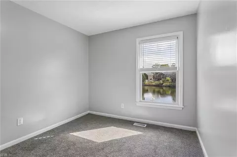 Bedroom - 39 Glascow Way, Hampton, VA 23669 photo 8 of 9