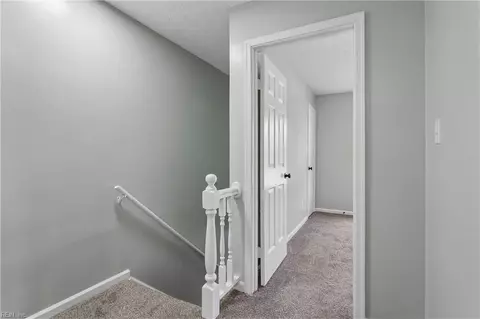 Entry Way - 39 Glascow Way, Hampton, VA 23669 photo 3 of 3