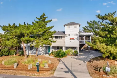 3052 Sandpiper Rd, Virginia Beach, VA 23456