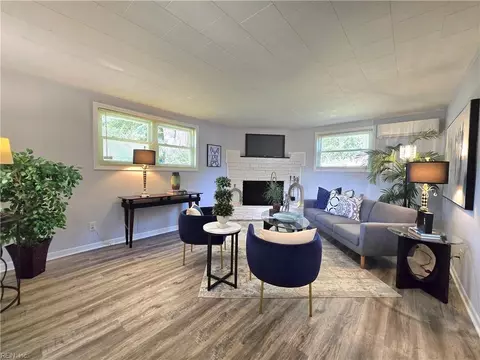 402 Cabot St, Portsmouth, VA 23702
