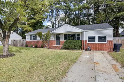 719 Nottingham Rd, Portsmouth, VA 23701