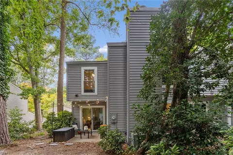 Exterior - 69 Summer E, Williamsburg, VA 23188 photo 5 of 12