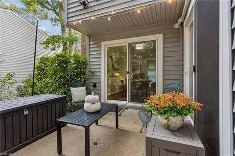 Exterior - 69 Summer E, Williamsburg, VA 23188 photo 4 of 12
