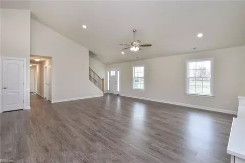 Living - 721 Great Fork Road Rd, Suffolk, VA 23438 photo 2 of 2