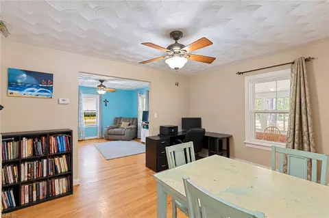 Dining - 401 Truitt Rd, Chesapeake, VA 23321 photo 1 of 2