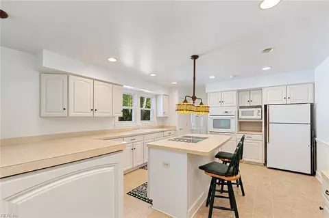 Kitchen - 401 Truitt Rd, Chesapeake, VA 23321 photo 1 of 4