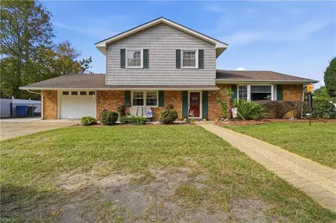 2229 Admiral Cir, Virginia Beach, VA 23451