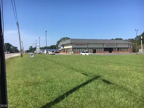 71 E Ac E Windsor Blvd, Isle Of Wight County, VA 23487 photo 3