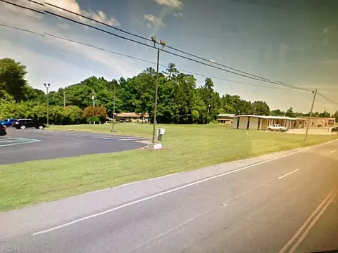 71 E Ac E Windsor Blvd, Isle Of Wight County, VA 23487 photo 8