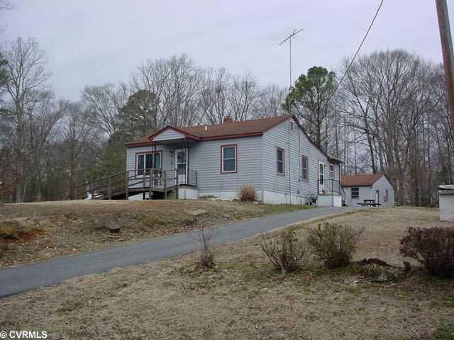 6195 Yellow Hammer Rd, Zuni, VA 23898 photo 1