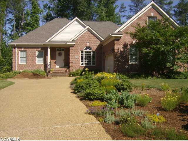 5911 Brickshire Dr, Providence Forge, VA 23140 photo 1