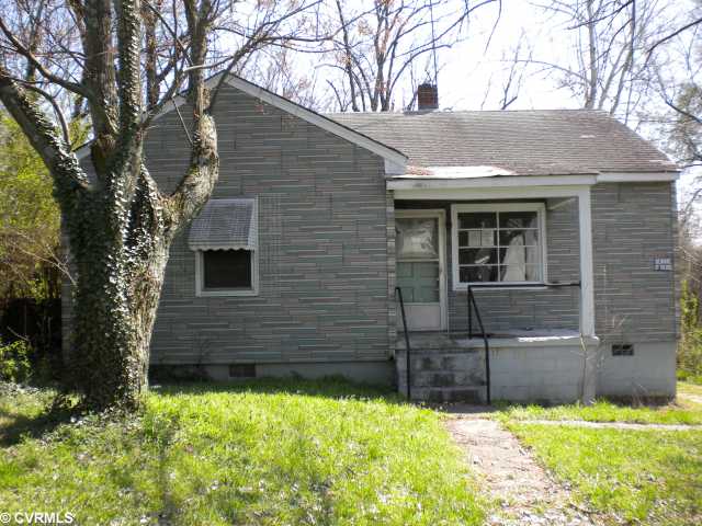 532 Mingea St, Petersburg, VA 23803 photo 1