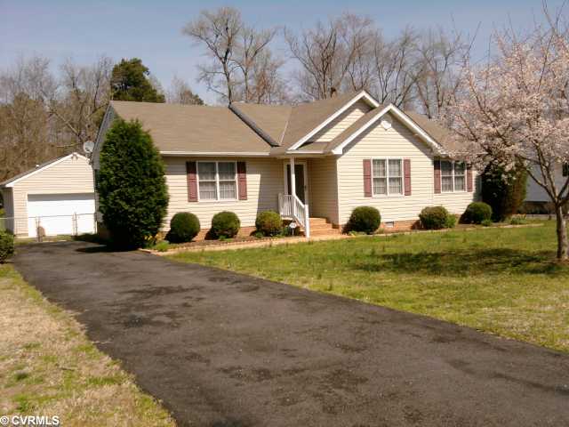3216 Pinefields Dr, Henrico, VA 23231 photo 1
