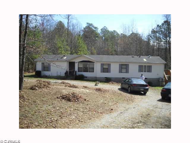 6119 Claiborne Rd, Sutherland, VA 23885 photo 1