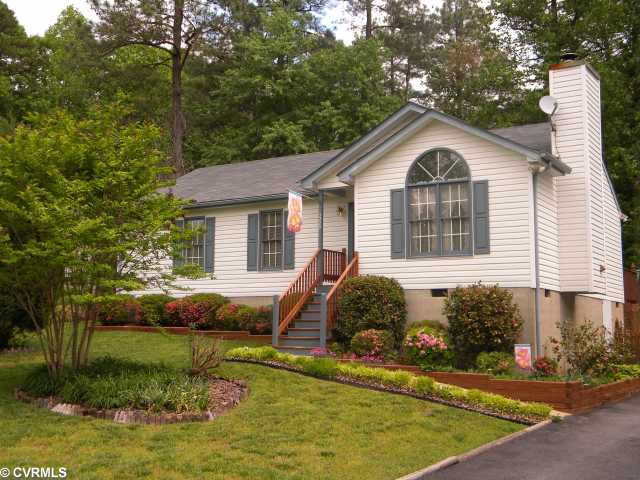 3229 Terrybluff Dr, Midlothian, VA 23112 photo 1