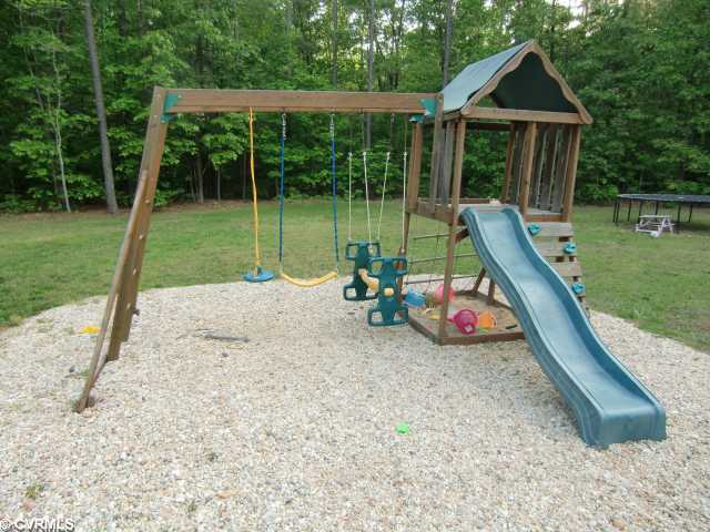 451 Pine Ln, King William, VA 23086 photo 5