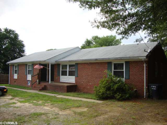 2700 Perlock Rd, Richmond, VA 23237 photo 1