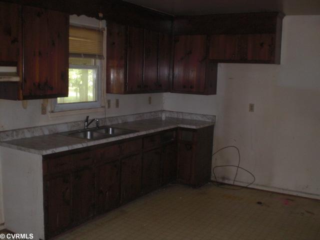 16018 Glebe Rd, Dewitt, VA 23840 photo 5