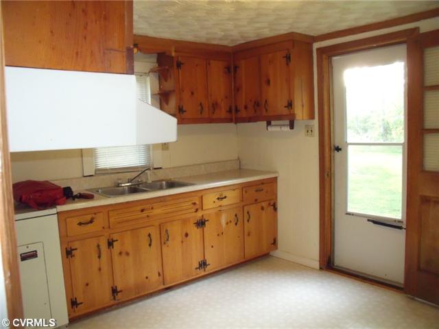6600 Barnetts Rd, Charles City, VA 23030 photo 2