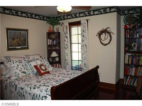 19909 Brandon Rd, Spring Grove, VA 23881 photo 9