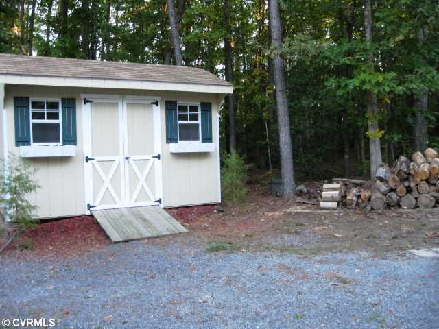 17405 Hamilton Arms Ct, Dewitt, VA 23840 photo 10