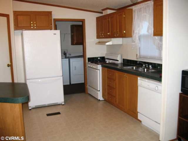 17405 Hamilton Arms Ct, Dewitt, VA 23840 photo 4