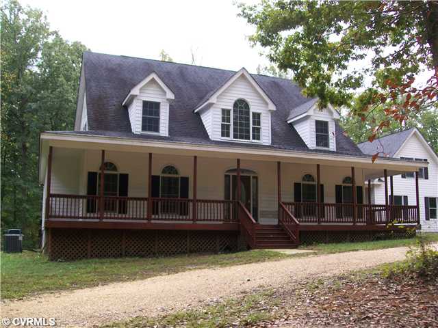 9925 Essex Hills Rd, New Kent, VA 23124 photo 1