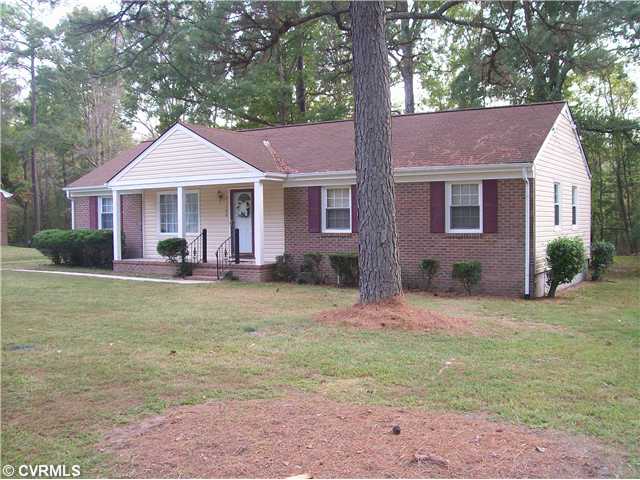 21108 Warren Ave, Petersburg, VA 23803 photo 2