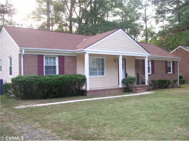 21108 Warren Ave, Petersburg, VA 23803 photo 3