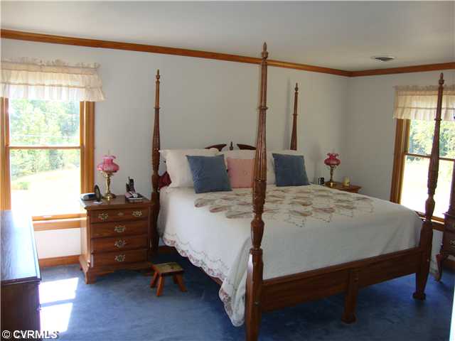 343 Venter Rd, Aylett, VA 23009 photo 4