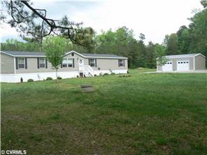 10153 Skyline Dr, Wakefield, VA 23888 photo 1