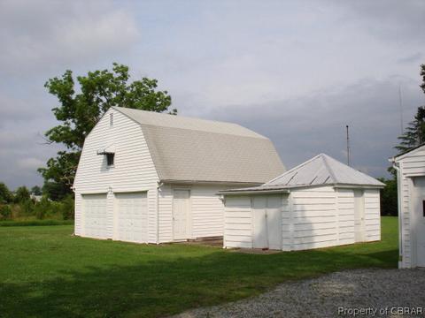 622 Buckley Hall Rd, Dutton, VA 23050 photo 4