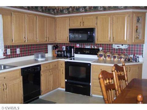2840 Delfin Rd, Midlothian, VA 23112 photo 5