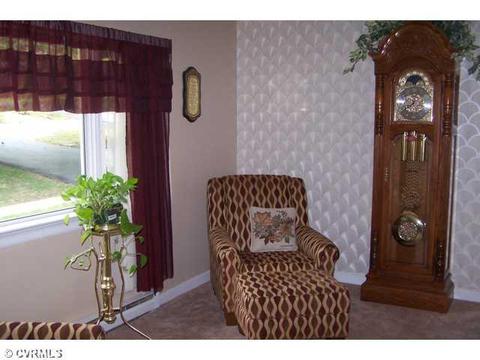 2840 Delfin Rd, Midlothian, VA 23112 photo 3