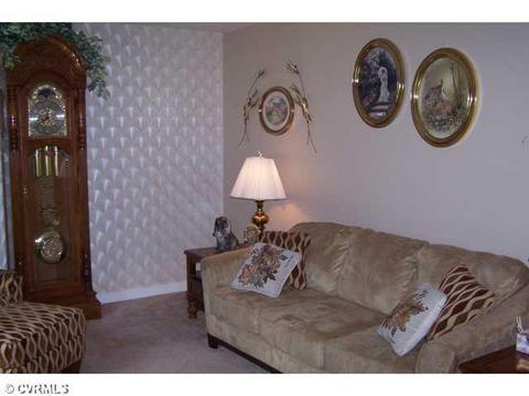 2840 Delfin Rd, Midlothian, VA 23112 photo 2