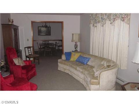 9116 Dabney Dr, Sutherland, VA 23885 photo 3