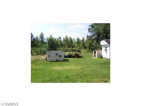 6509 Cox Rd, Wilsons, VA 23894 photo 3
