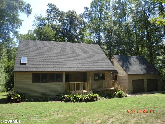 7433 Birkhofer Ln, Gloucester, VA 23061 photo 1