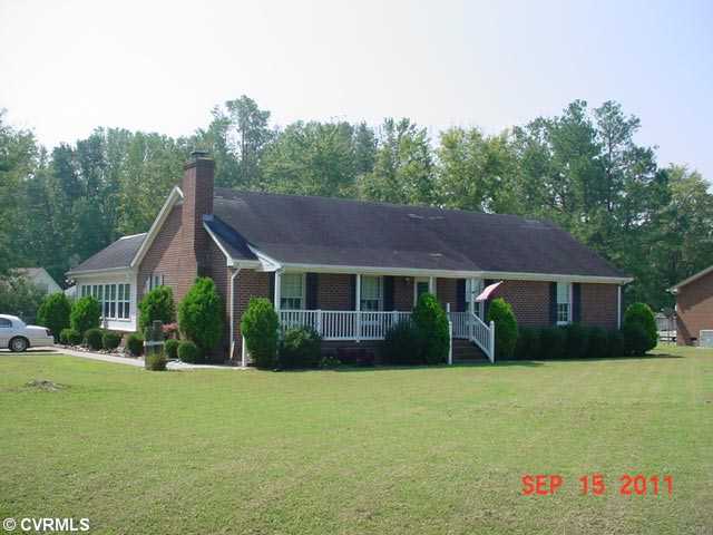 12098 Shiloh Dr, Windsor, VA 23487 photo 1