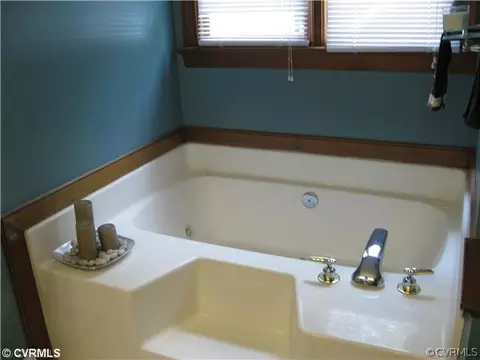 8473 Mount Eagle Rd, Ashland, VA 23005 photo 5
