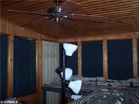 709 Millstone Ln, Brodnax, VA 23920 photo 11