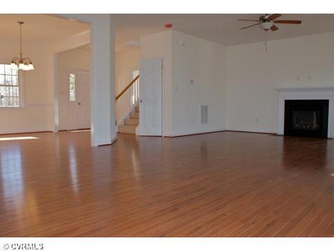 2818 Chislet Dr, Midlothian, VA 23112 photo 3