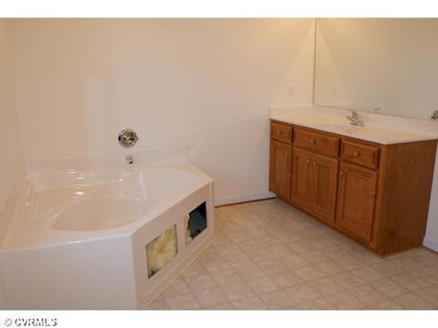 2818 Chislet Dr, Midlothian, VA 23112 photo 10