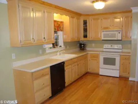 2790 Fallen Creek Dr, Sandy Hook, VA 23153 photo 3