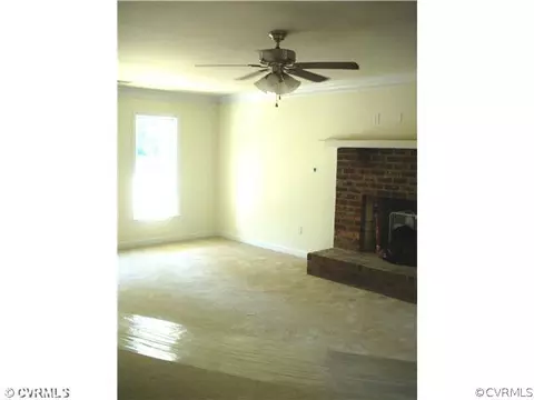 7100 Chateaugay Ln, Midlothian, VA 23112 photo 4