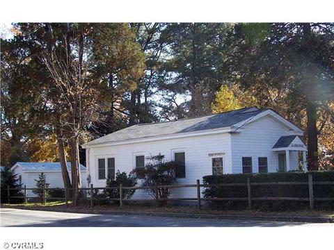 701 Maple St, Ashland, VA 23005 photo 1