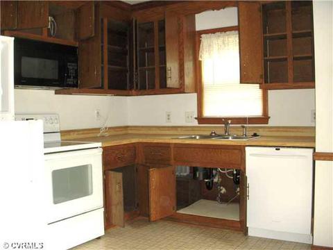 10521 Oakforest Ct, Chesterfield, VA 23832 photo 4